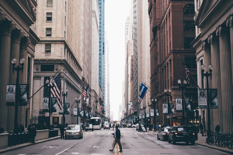 萬物云能夠吊打碧桂園服務嗎？